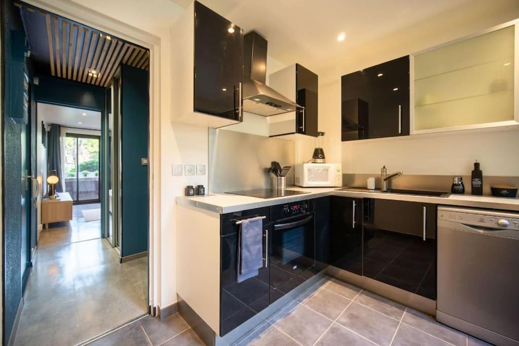 Air-Conditioned Apartment With Private Parking Marseilles Exterior foto